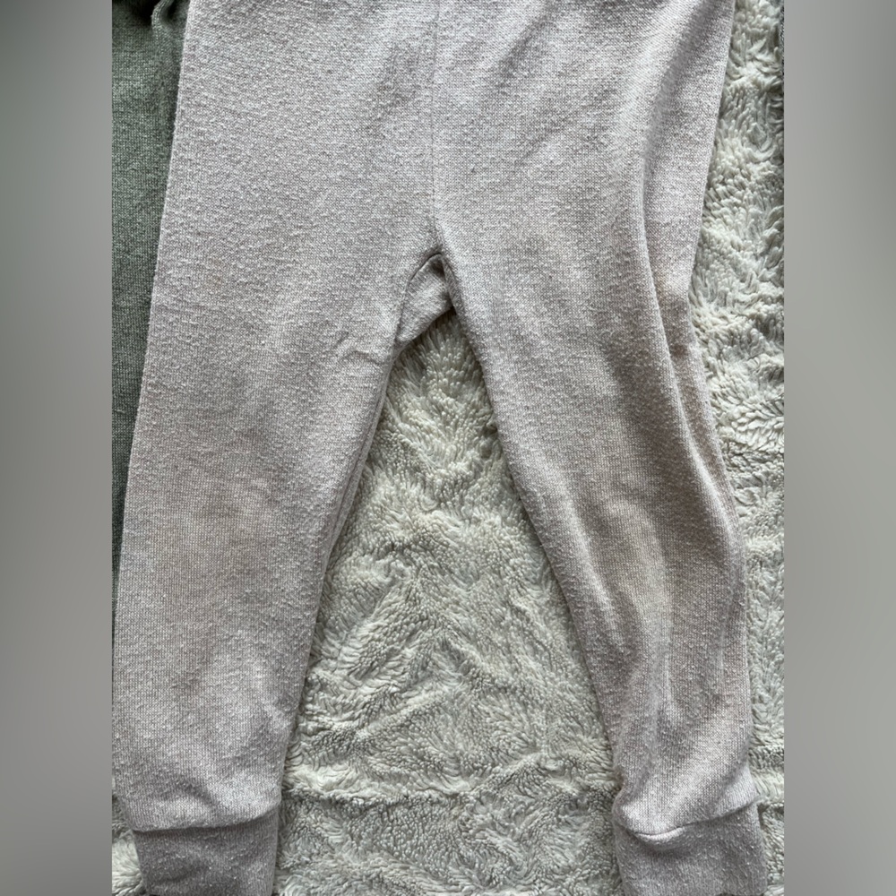 5 Piece Bundle - Lou Lou & Company Sweater Sets - Picture 7 of 9